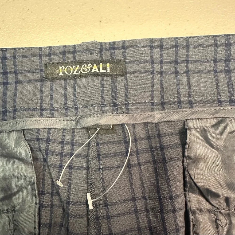 Roz & Ali Blue Plaid Trousers‎